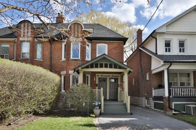 45 Berwick Ave, House detached with 3 bedrooms, 3 bathrooms and 3 parking in Toronto ON | Image 1
