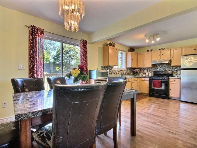 3696 Holburn St, House semidetached with 3 bedrooms, 3 bathrooms and 2 parking in Windsor ON | Image 6
