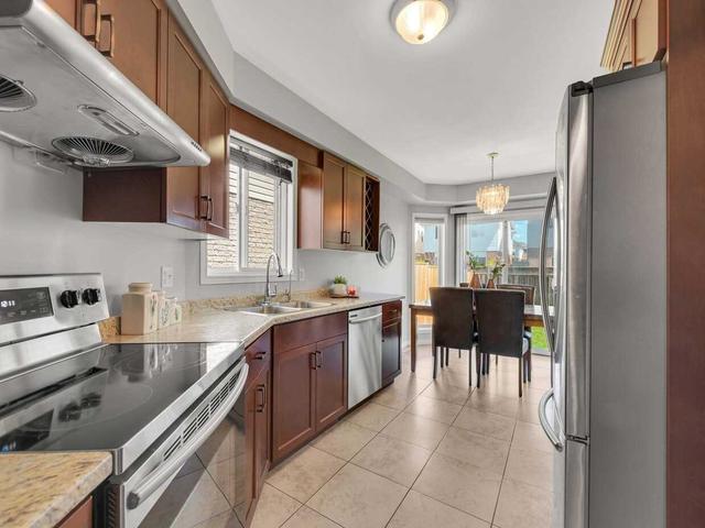 80 Lynch Circ, House detached with 3 bedrooms, 4 bathrooms and 2 parking in Guelph ON | Image 5