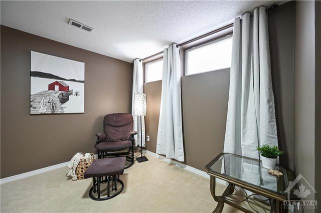 505 Wincanton Drive, Townhouse with 3 bedrooms, 3 bathrooms and 3 parking in Ottawa ON | Image 20