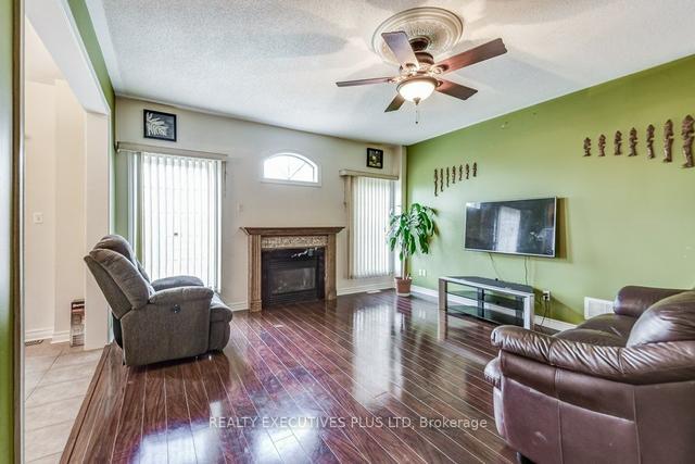 68 Oblate Cres, House detached with 4 bedrooms, 4 bathrooms and 6 parking in Brampton ON | Image 35