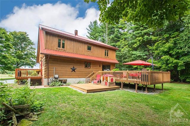 195 Bush Road, House detached with 4 bedrooms, 2 bathrooms and 10 parking in Rideau Lakes ON | Image 22