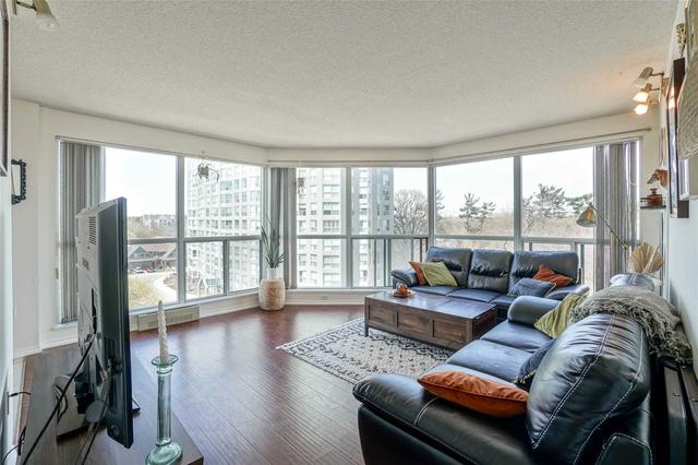 609 - 2177 Burnhamthorpe Rd W, Condo with 2 bedrooms, 2 bathrooms and 1 parking in Mississauga ON | Image 3