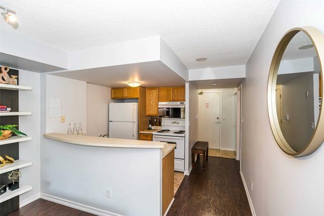 440 - 109 Front St E, Condo with 0 bedrooms, 1 bathrooms and 0 parking in Toronto ON | Image 2