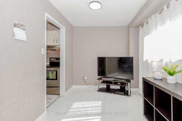 119 - 51 Paulander Dr, Townhouse with 3 bedrooms, 1 bathrooms and 2 parking in Kitchener ON | Image 9