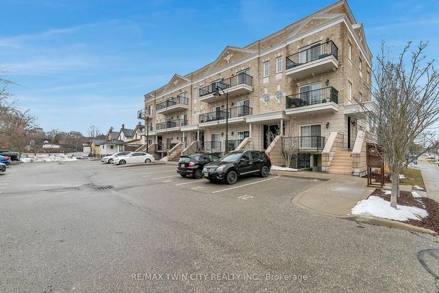 303 - 133 Park St, Townhouse with 2 bedrooms, 3 bathrooms and 2 parking in Waterloo ON | Image 18