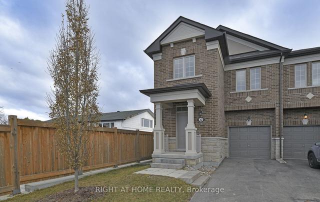 22 Bluebird Pl, House semidetached with 3 bedrooms, 4 bathrooms and 2 parking in Toronto ON | Image 1