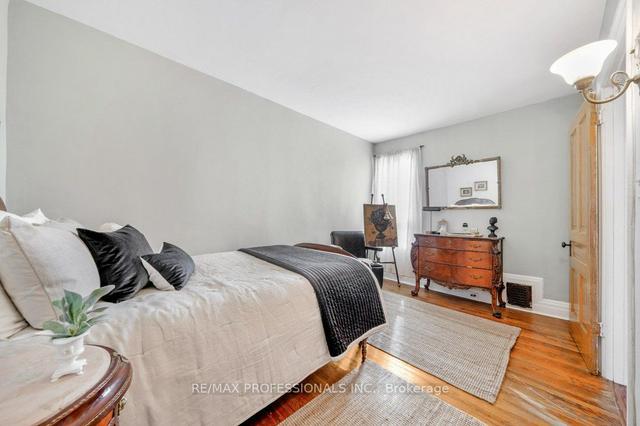 622 Brock Ave, House semidetached with 3 bedrooms, 2 bathrooms and 2 parking in Toronto ON | Image 19