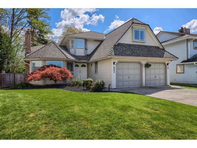 8832 143 Street, House detached with 4 bedrooms, 3 bathrooms and 8 parking in Surrey BC | Image 1