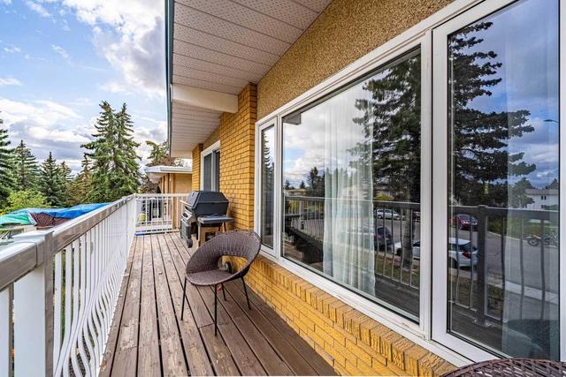 3768 36 Avenue Sw, Home with 4 bedrooms, 2 bathrooms and 2 parking in Calgary AB | Image 12