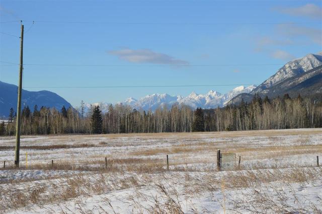 2755 Highway 95, House detached with 2 bedrooms, 1 bathrooms and null parking in East Kootenay G BC | Image 31