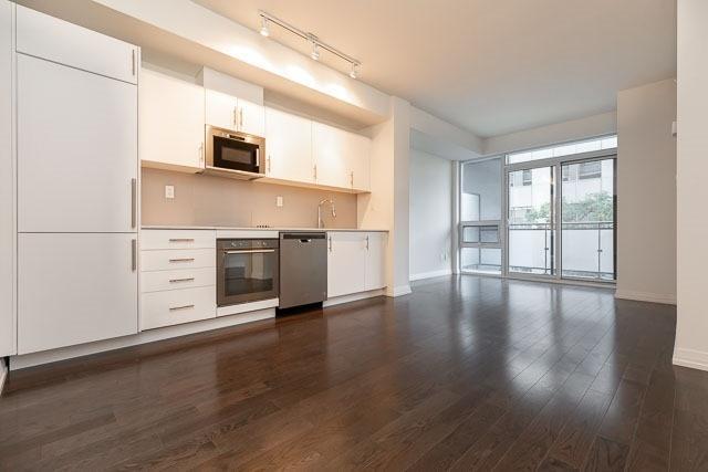 527 - 460 Adelaide St E, Condo with 2 bedrooms, 2 bathrooms and null parking in Toronto ON | Image 3