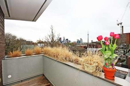 1 - 56 Lippincott St, Townhouse with 3 bedrooms, 3 bathrooms and 1 parking in Toronto ON | Image 8