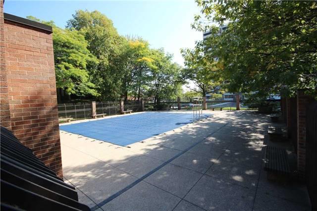 307 - 10 Sunrise Ave, Condo with 3 bedrooms, 2 bathrooms and 1 parking in Toronto ON | Image 9