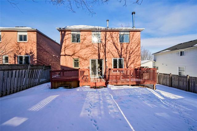 239 Lisa Marie Dr, House detached with 4 bedrooms, 3 bathrooms and 6 parking in Orangeville ON | Image 12