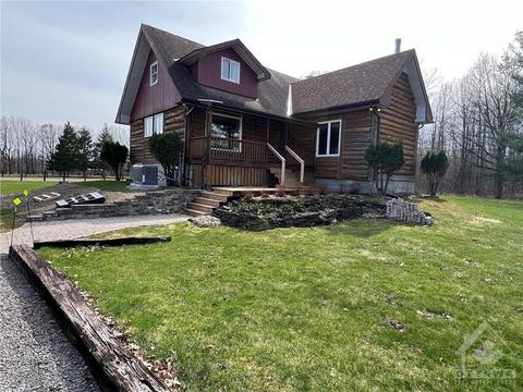 5700 Flag Station Road, House detached with 2 bedrooms, 2 bathrooms and 6 parking in Ottawa ON | Card Image