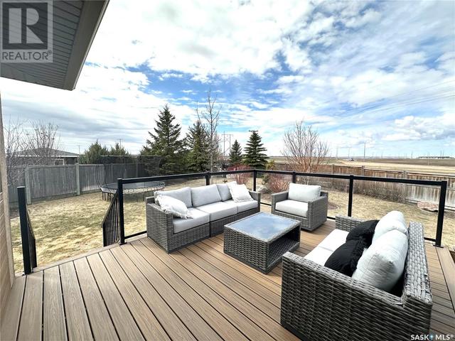 209 Riverbend Place, House detached with 4 bedrooms, 4 bathrooms and null parking in Battleford SK | Image 33