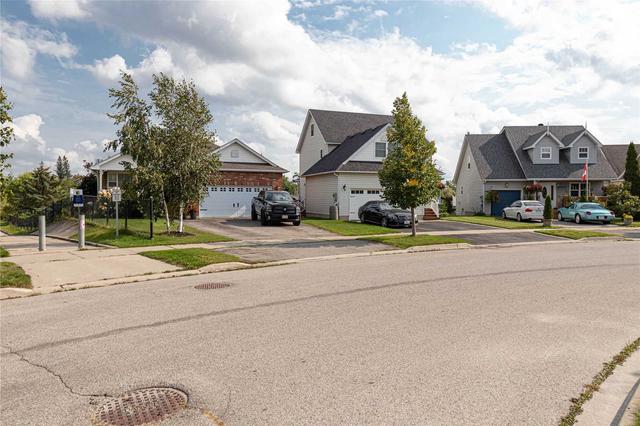 59 Dairy Dr, House detached with 3 bedrooms, 2 bathrooms and 3 parking in Halton Hills ON | Image 23