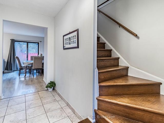31 Wheatfield Rd, House detached with 3 bedrooms, 2 bathrooms and 5 parking in Brampton ON | Image 38