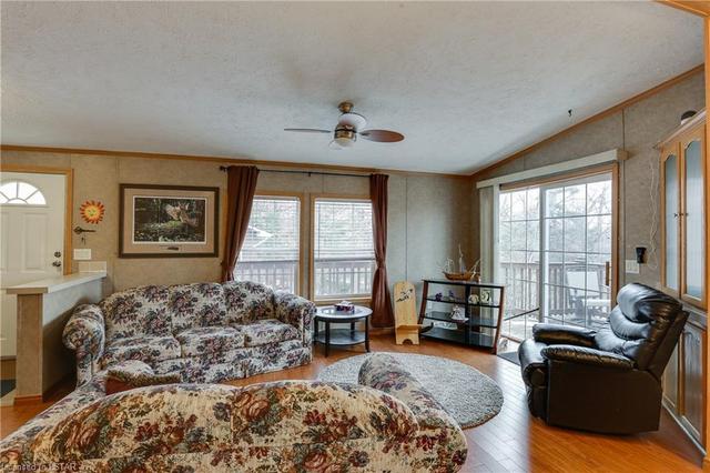 15 - 9826 Northville Crescent, House detached with 2 bedrooms, 2 bathrooms and 2 parking in Lambton Shores ON | Image 5