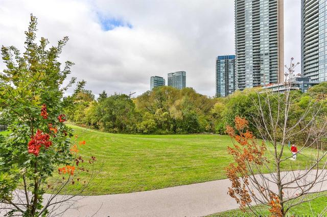 Th4 - 2230 Lake Shore Blvd W, Townhouse with 2 bedrooms, 3 bathrooms and 2 parking in Toronto ON | Image 18