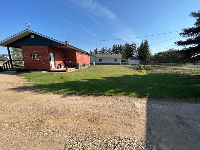 10109 101 Avenue, House detached with 3 bedrooms, 1 bathrooms and 8 parking in Mackenzie County AB | Image 12