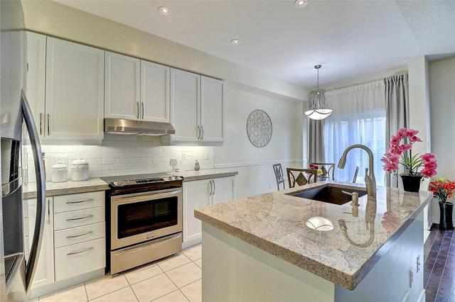 59 Lander Cres, House attached with 3 bedrooms, 3 bathrooms and 2 parking in Vaughan ON | Image 10