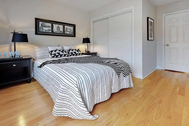 26 Kawneer Terr, House attached with 4 bedrooms, 3 bathrooms and 2 parking in Toronto ON | Image 18