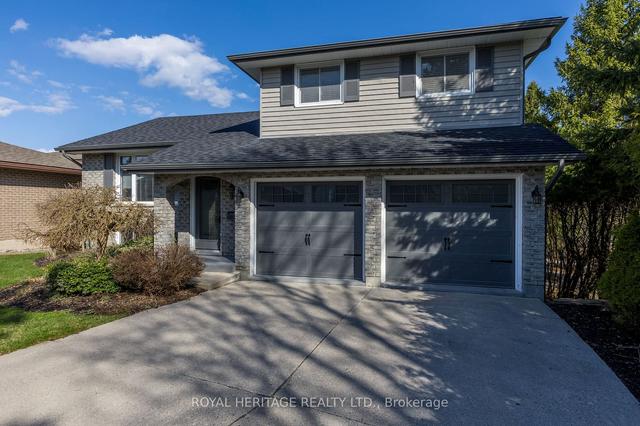 932 Smithside Crt, House detached with 3 bedrooms, 3 bathrooms and 6 parking in Peterborough ON | Image 12