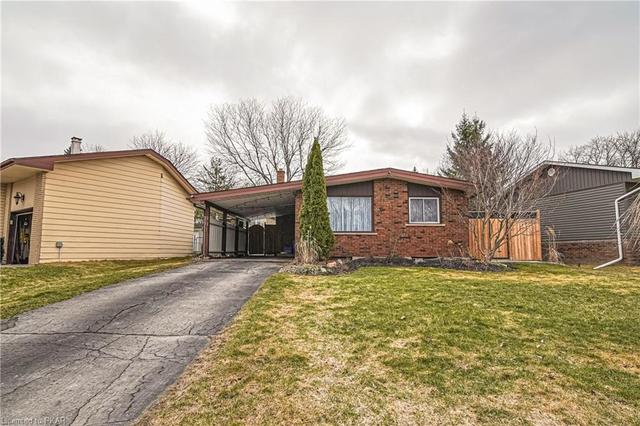 991 Albany Court, House detached with 4 bedrooms, 2 bathrooms and 3 parking in Peterborough ON | Image 2