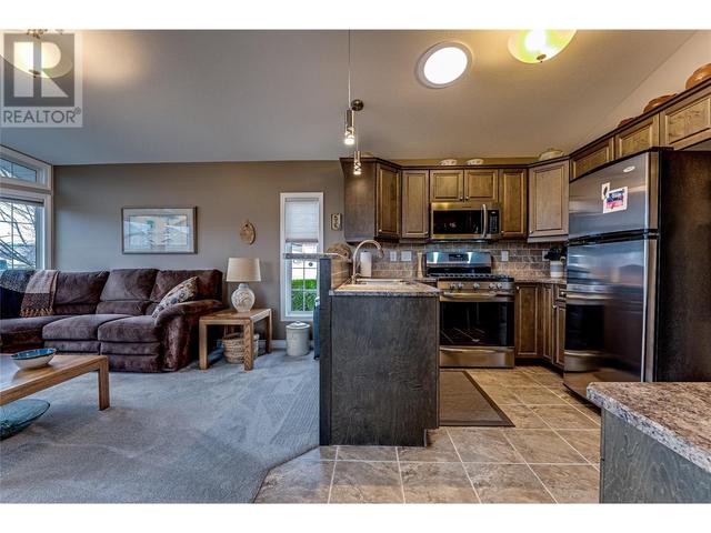 137 - 8000 Highland Road, Home with 1 bedrooms, 1 bathrooms and null parking in North Okanagan B BC | Image 6