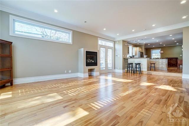 127 Stanley Avenue, House detached with 2 bedrooms, 3 bathrooms and null parking in Ottawa ON | Image 10