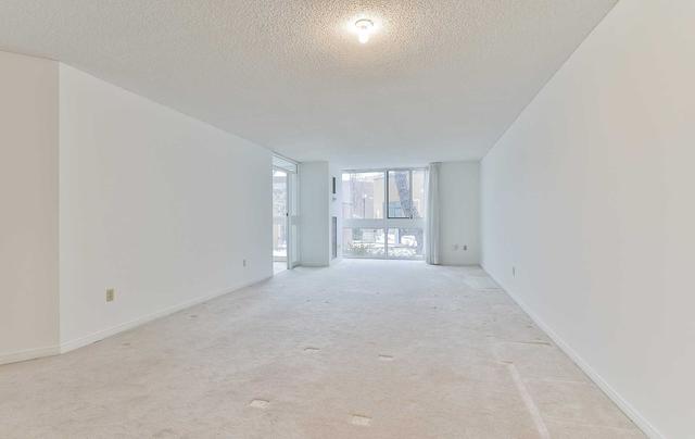 108 - 131 Beecroft Rd, Condo with 2 bedrooms, 2 bathrooms and 1 parking in Toronto ON | Image 34