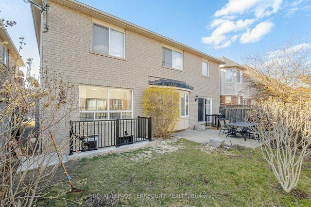 1330 Marshall Cres, House detached with 4 bedrooms, 6 bathrooms and 3 parking in Milton ON | Image 9