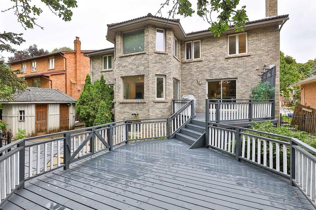 17 Macphail Crt, House detached with 4 bedrooms, 5 bathrooms and 8 parking in Markham ON | Image 30