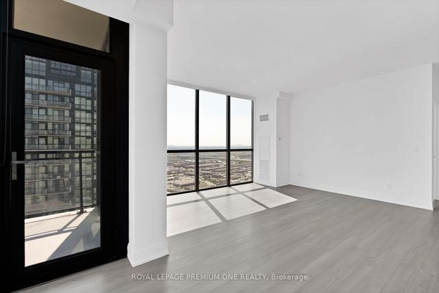3107 - 2910 Highway 7, Condo with 2 bedrooms, 2 bathrooms and 1 parking in Vaughan ON | Image 2