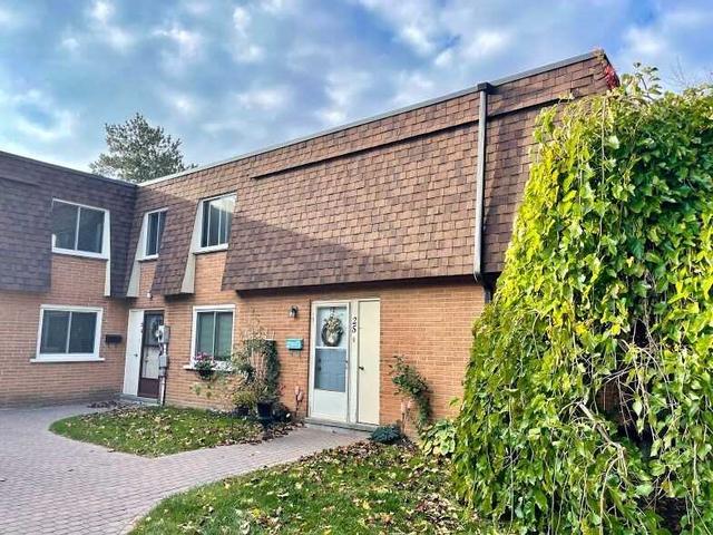 25 - 120 Country Club Dr, Townhouse with 3 bedrooms, 1 bathrooms and 1 parking in Guelph ON | Image 2