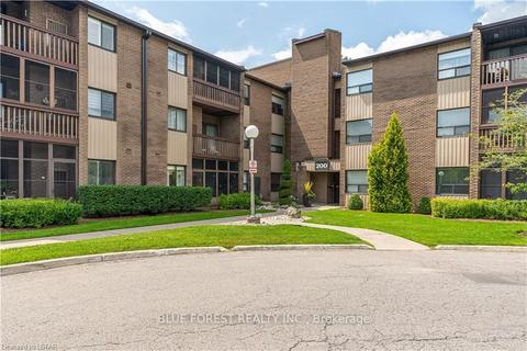 302-200 Everglade Cres, London, ON, N6H4P8 | Card Image