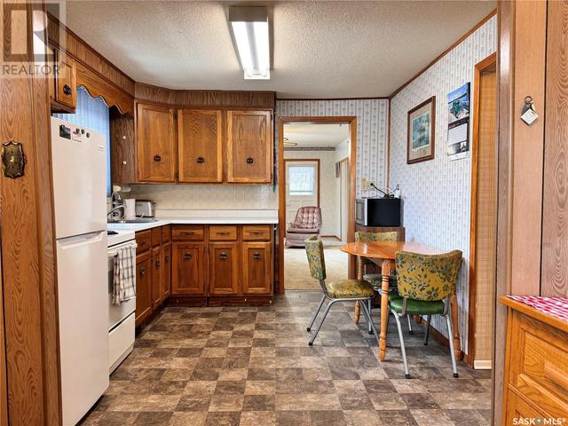 414 Forget Street, House detached with 2 bedrooms, 1 bathrooms and null parking in Foam Lake SK | Image 3