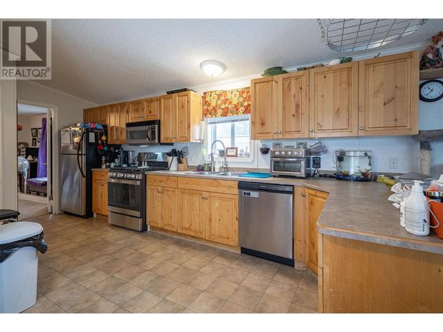 c4 - 446 Mabel Lake Road, House other with 2 bedrooms, 2 bathrooms and null parking in North Okanagan D BC | Image 5