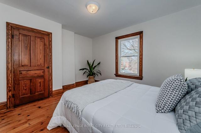 110 Harris St, House semidetached with 2 bedrooms, 1 bathrooms and 1 parking in Guelph ON | Image 13