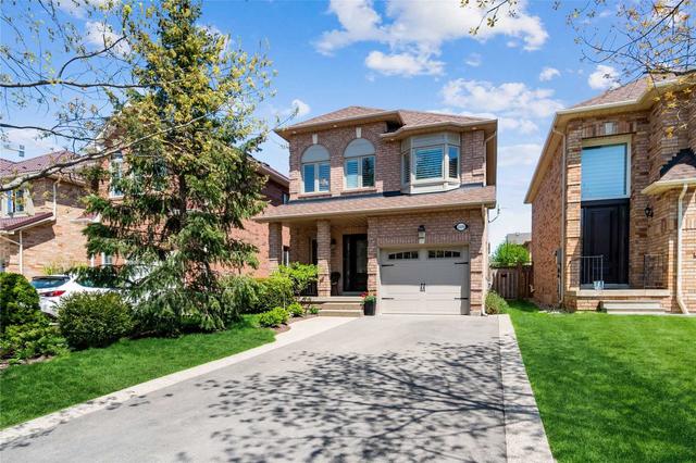 2499 Logan Cres, House detached with 4 bedrooms, 4 bathrooms and 5 parking in Oakville ON | Card Image