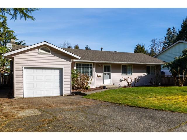 20111 49a Avenue, House detached with 3 bedrooms, 1 bathrooms and 3 parking in Langley BC | Image 1