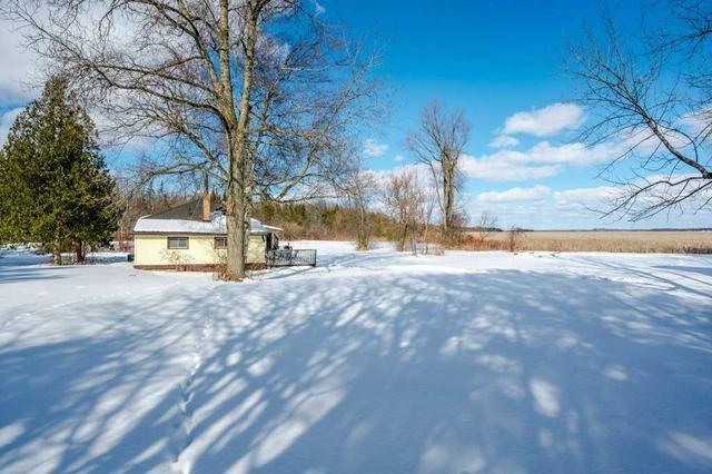 240 Charlore Park Dr, House detached with 2 bedrooms, 1 bathrooms and 13 parking in Kawartha Lakes ON | Image 19