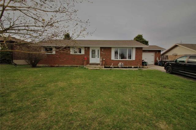 385 Durham St E, House detached with 3 bedrooms, 2 bathrooms and 9 parking in Wellington North ON | Image 1