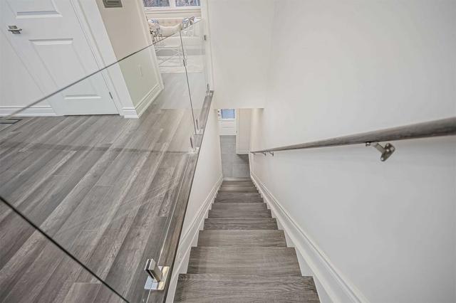 66 Bellevue Ave, House attached with 4 bedrooms, 3 bathrooms and 1 parking in Toronto ON | Image 7