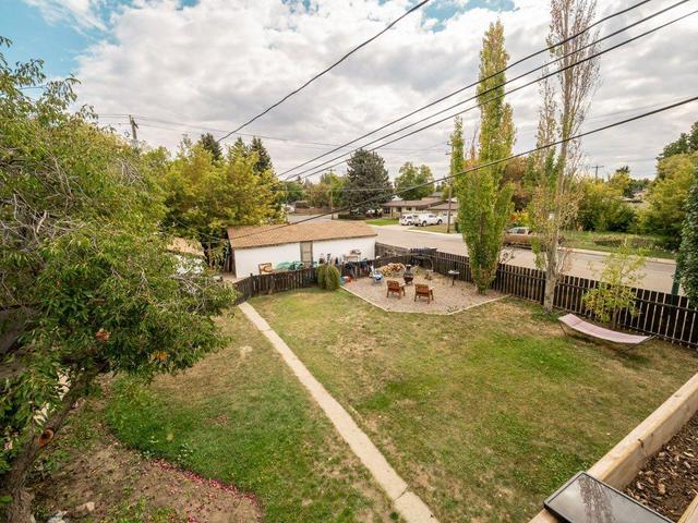 1021 9 Street N, House detached with 3 bedrooms, 3 bathrooms and 1 parking in Lethbridge AB | Image 35