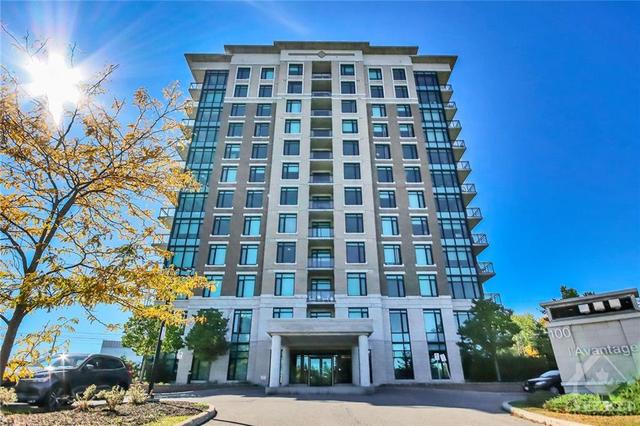 104 - 100 Roger Guindon Avenue, Condo with 2 bedrooms, 2 bathrooms and 1 parking in Ottawa ON | Card Image
