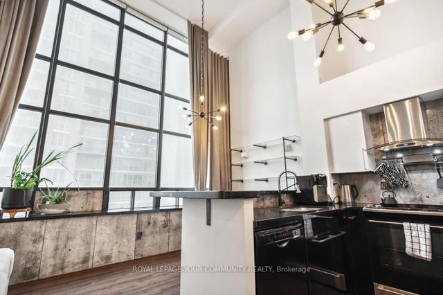 404 - 300 Manitoba St, Condo with 2 bedrooms, 2 bathrooms and 2 parking in Toronto ON | Image 14