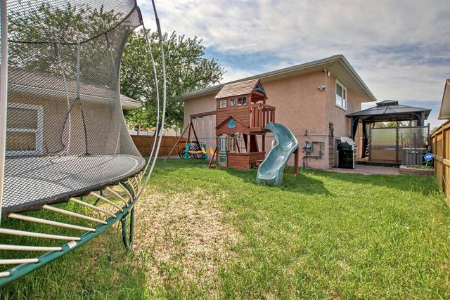5920 18 Avenue Ne, House detached with 4 bedrooms, 2 bathrooms and 5 parking in Calgary AB | Image 39